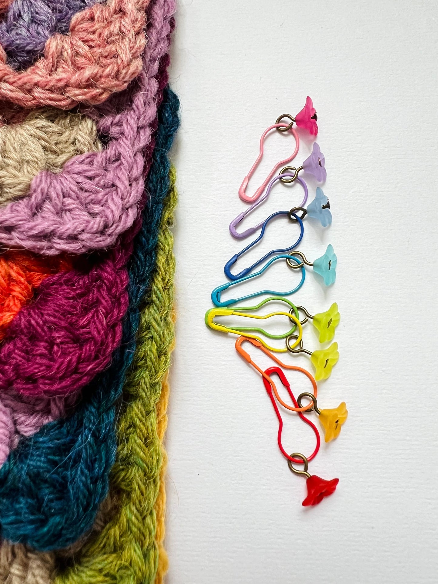 Crochet and Knitting Stitch Markers - Rainbow Flower Set