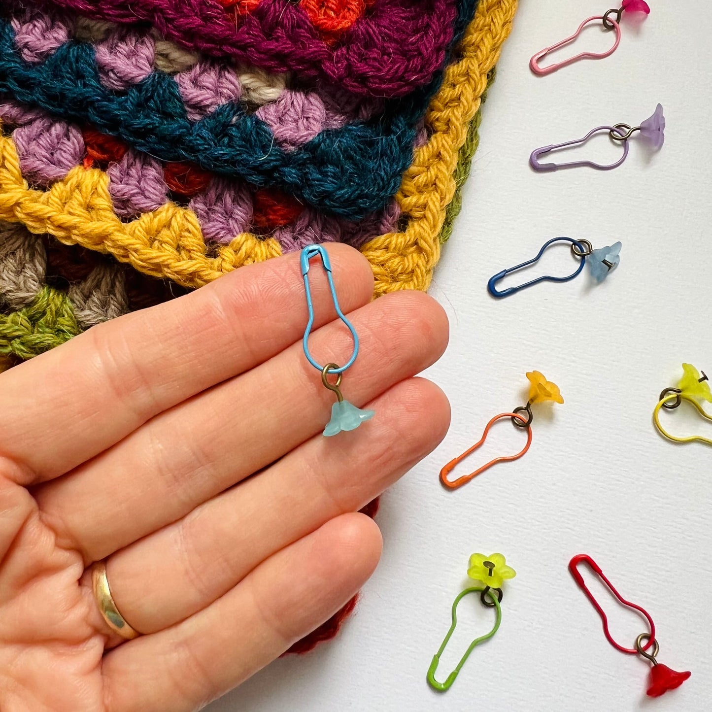 Crochet and Knitting Stitch Markers - Rainbow Flower Set