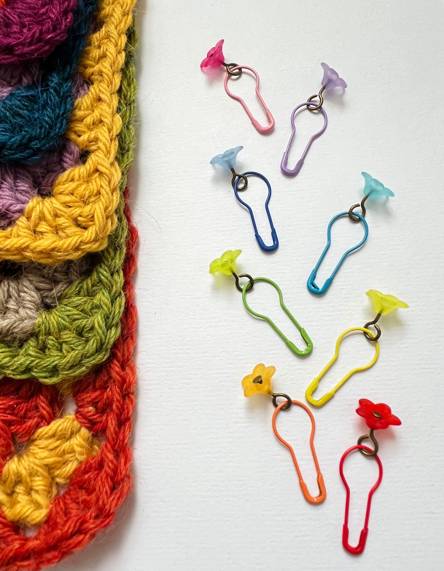 Crochet and Knitting Stitch Markers - Rainbow Flower Set