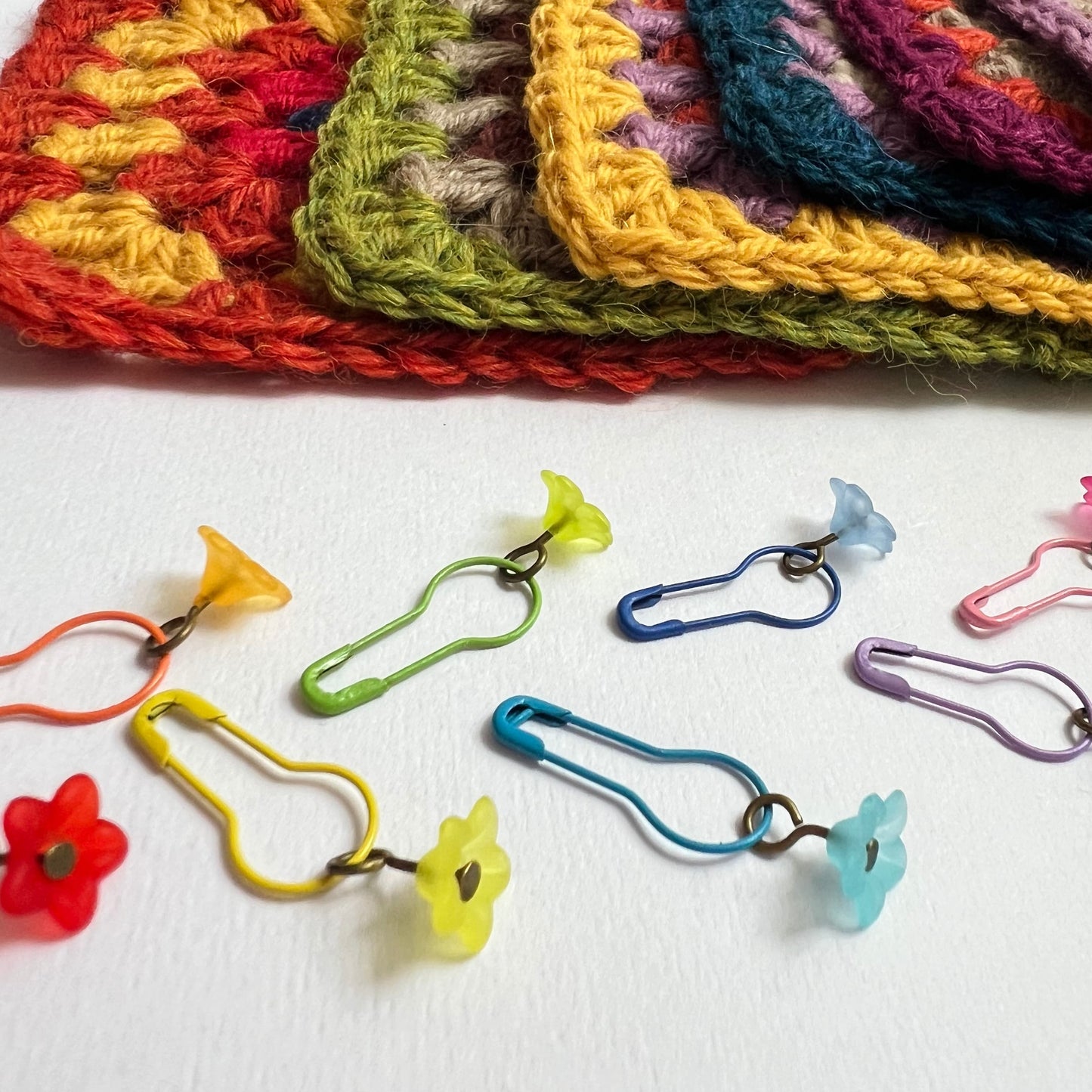 Crochet and Knitting Stitch Markers - Rainbow Flower Set