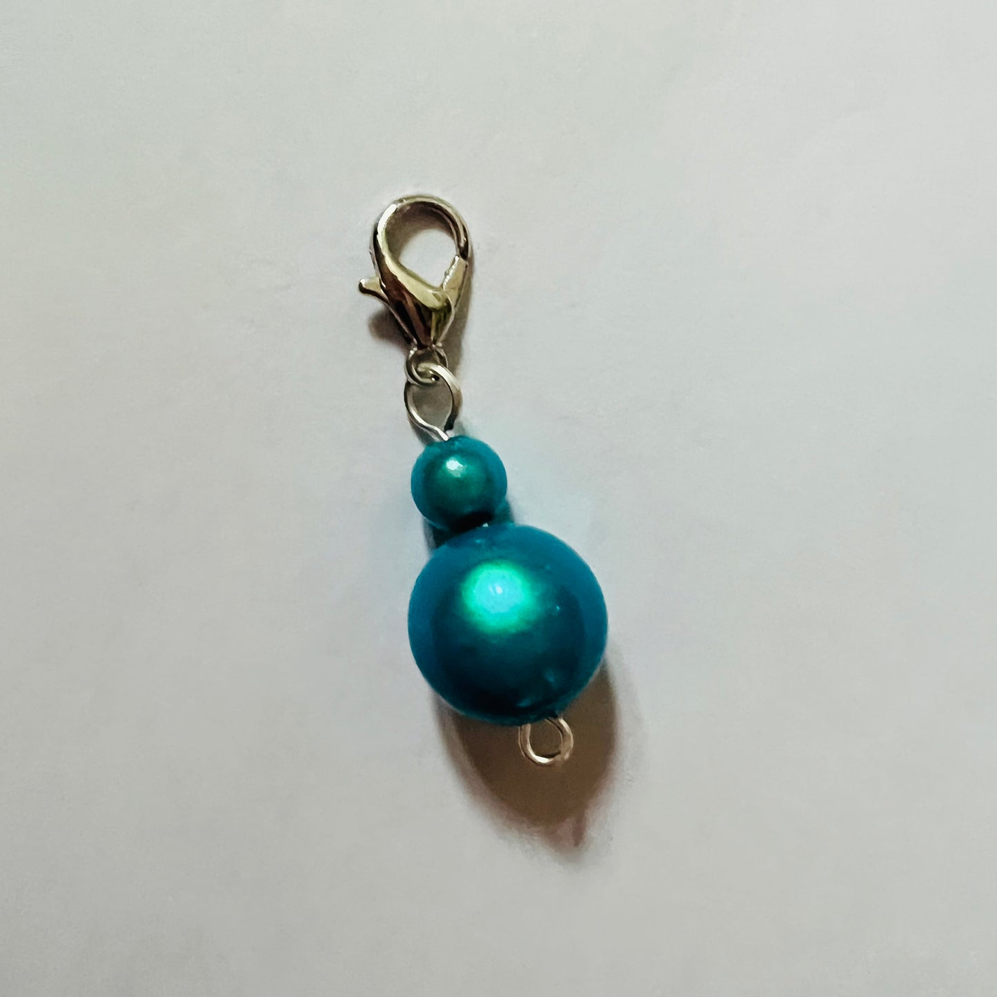 Rainbow Glowing Bead Charms - Knitting & Crochet Progress Keepers