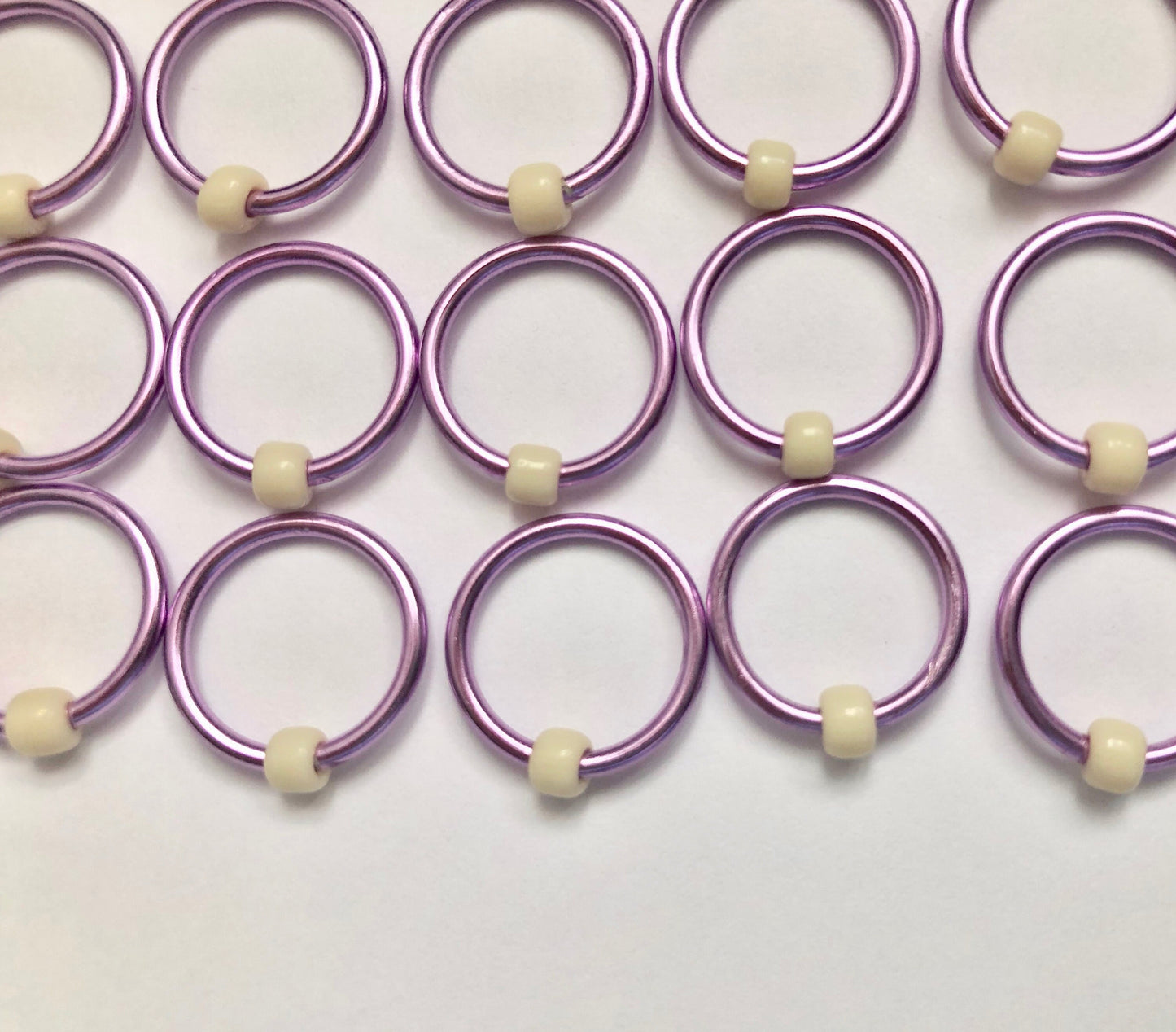 Light Purple Stitch Markers for Knitting Needles - Snow Lilac