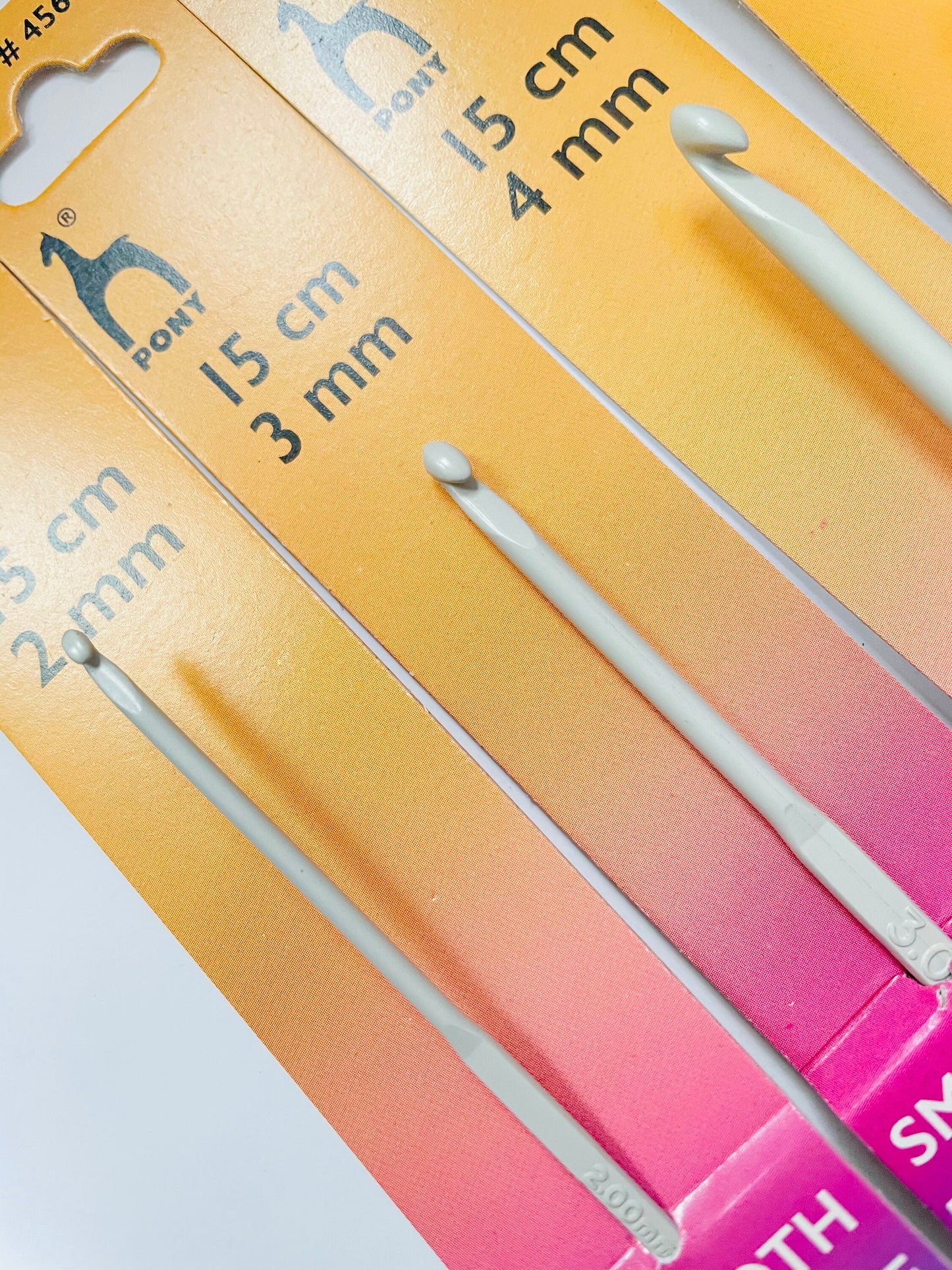 Pony Brand Crochet Hooks Set - 2mm to 5mm Assorted Sizes