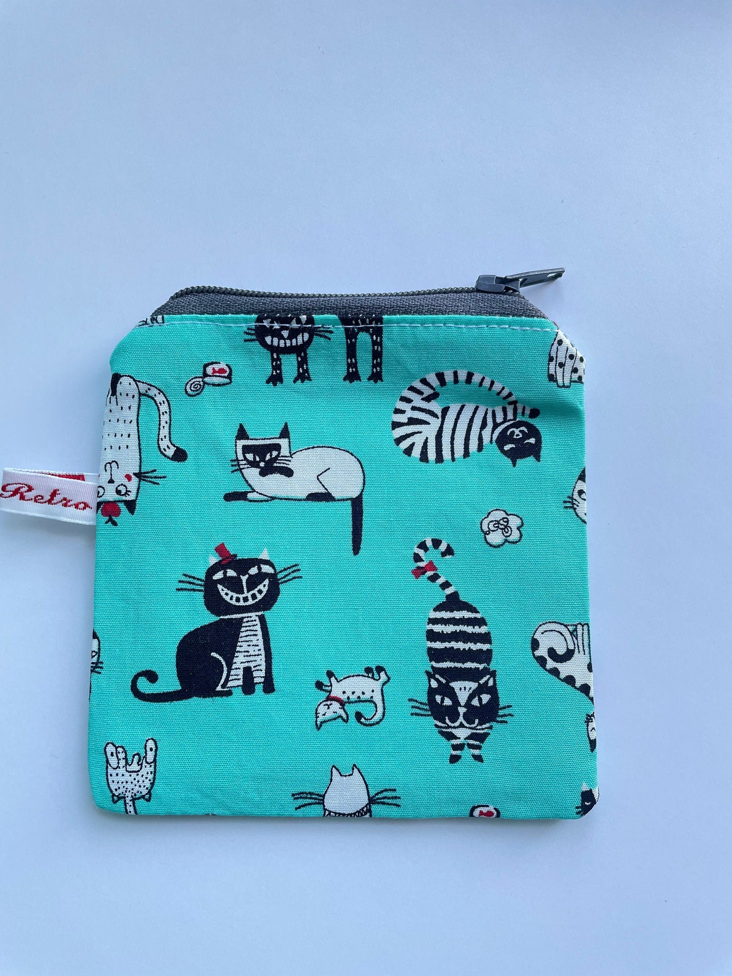 Cat Print Zippered Knitting Notions Pouch - Portable Stitch Marker Case