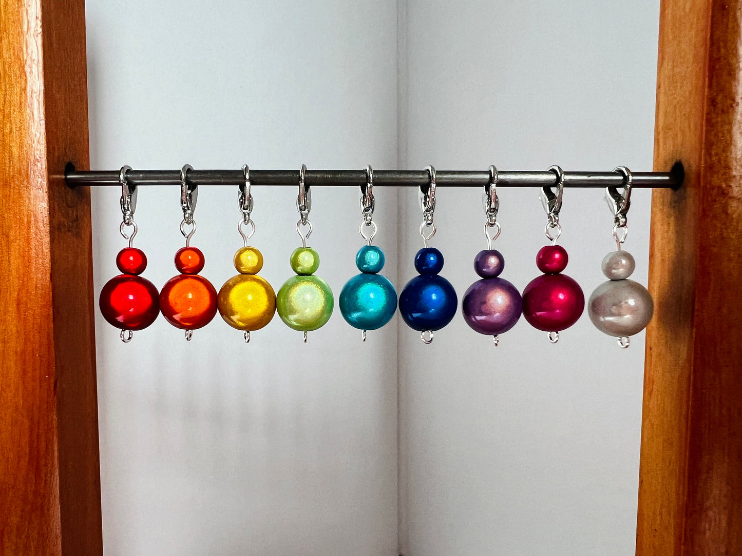 Rainbow Glowing Bead Charms - Knitting & Crochet Progress Keepers