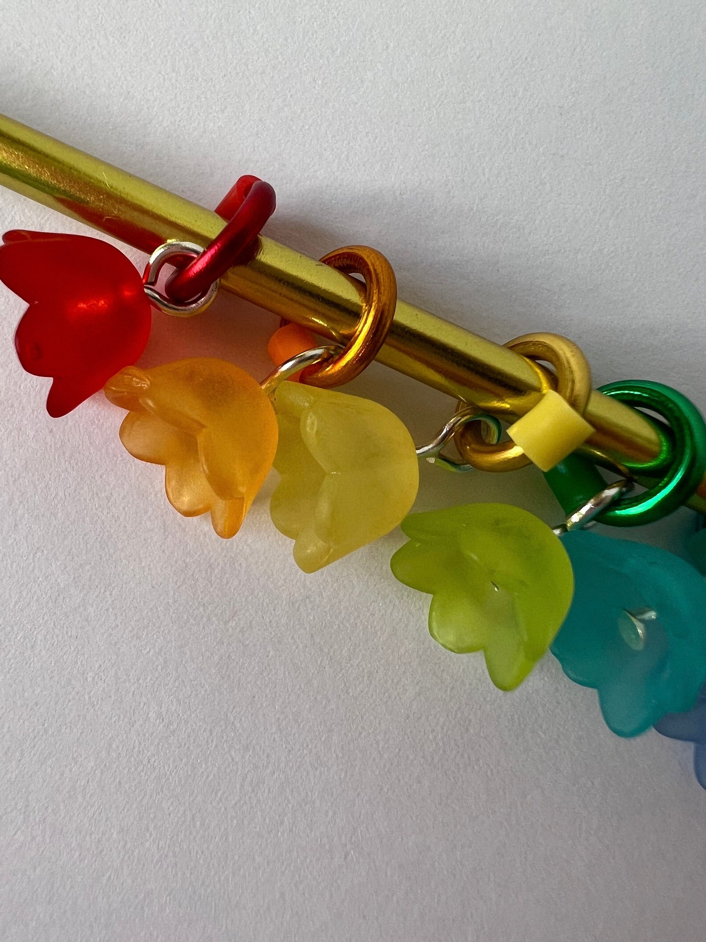 Rainbow Flower Knitting Stitch Markers - Colorful Resin Charms - Jelly Flowers