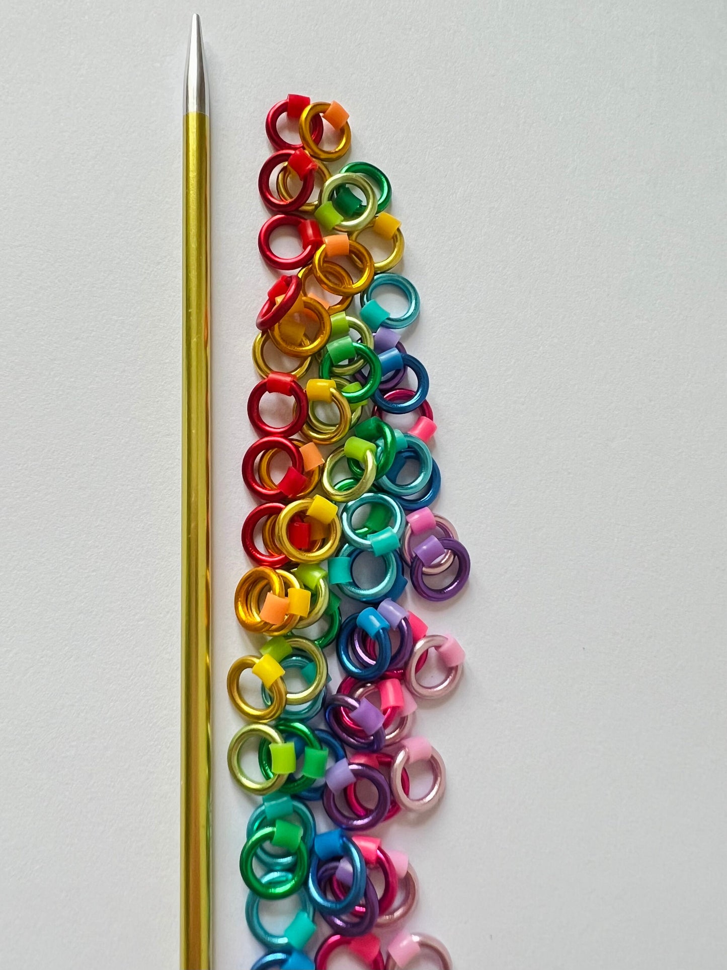 Rainbow Stitch Markers for Sock, Lace & Knitting - Snag Free in 4 Sizes