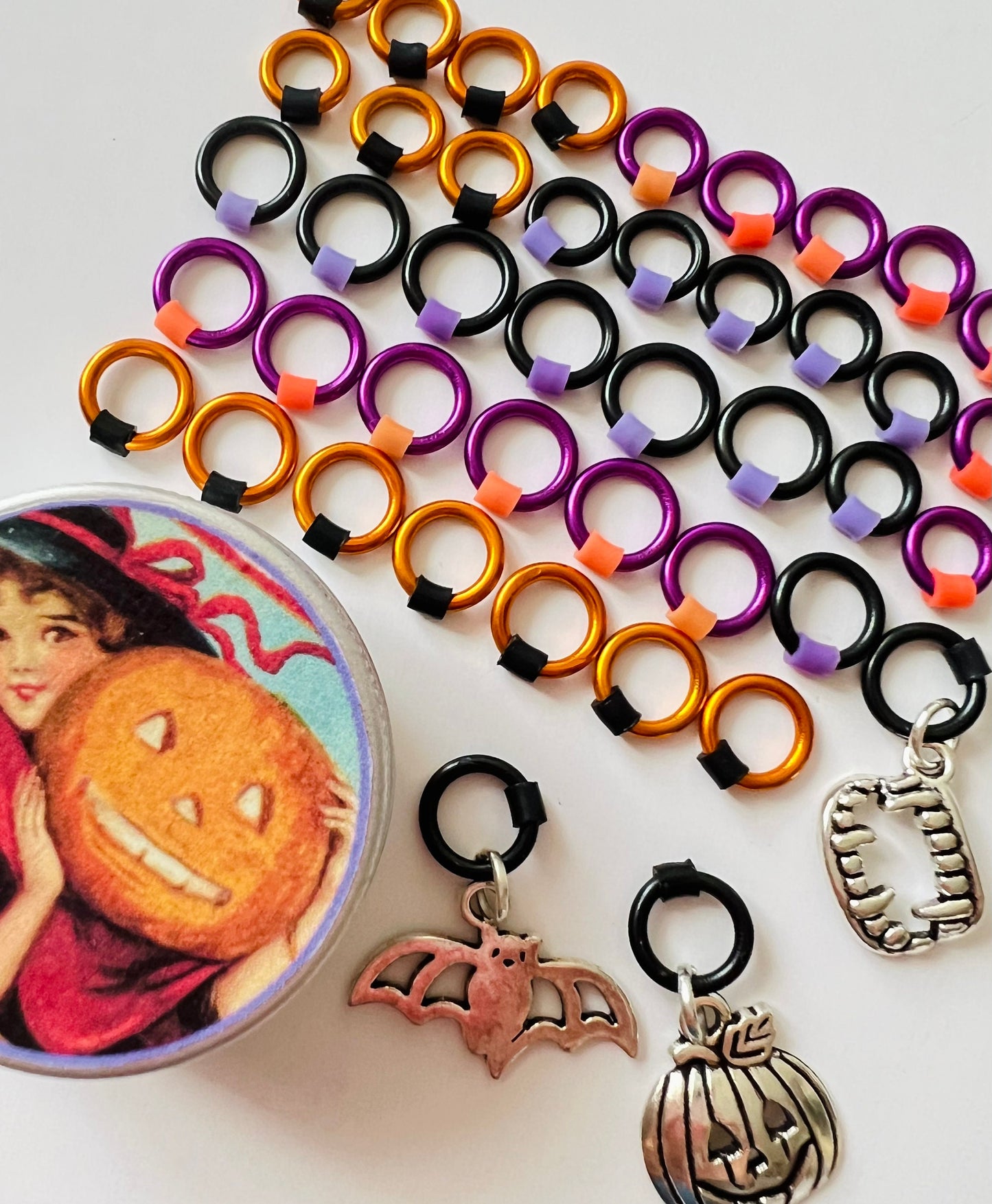 halloween knitting Starter Set with 40 Markers and tin