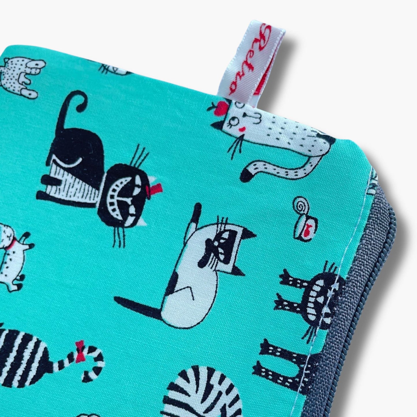 Cat Print Zippered Knitting Notions Pouch - Portable Stitch Marker Case