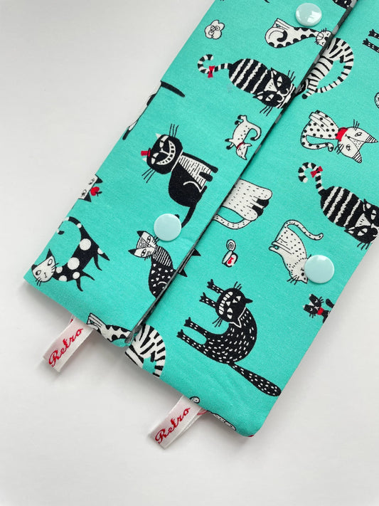 Cat Sock Knitting Needle Keeper - Retro Cat