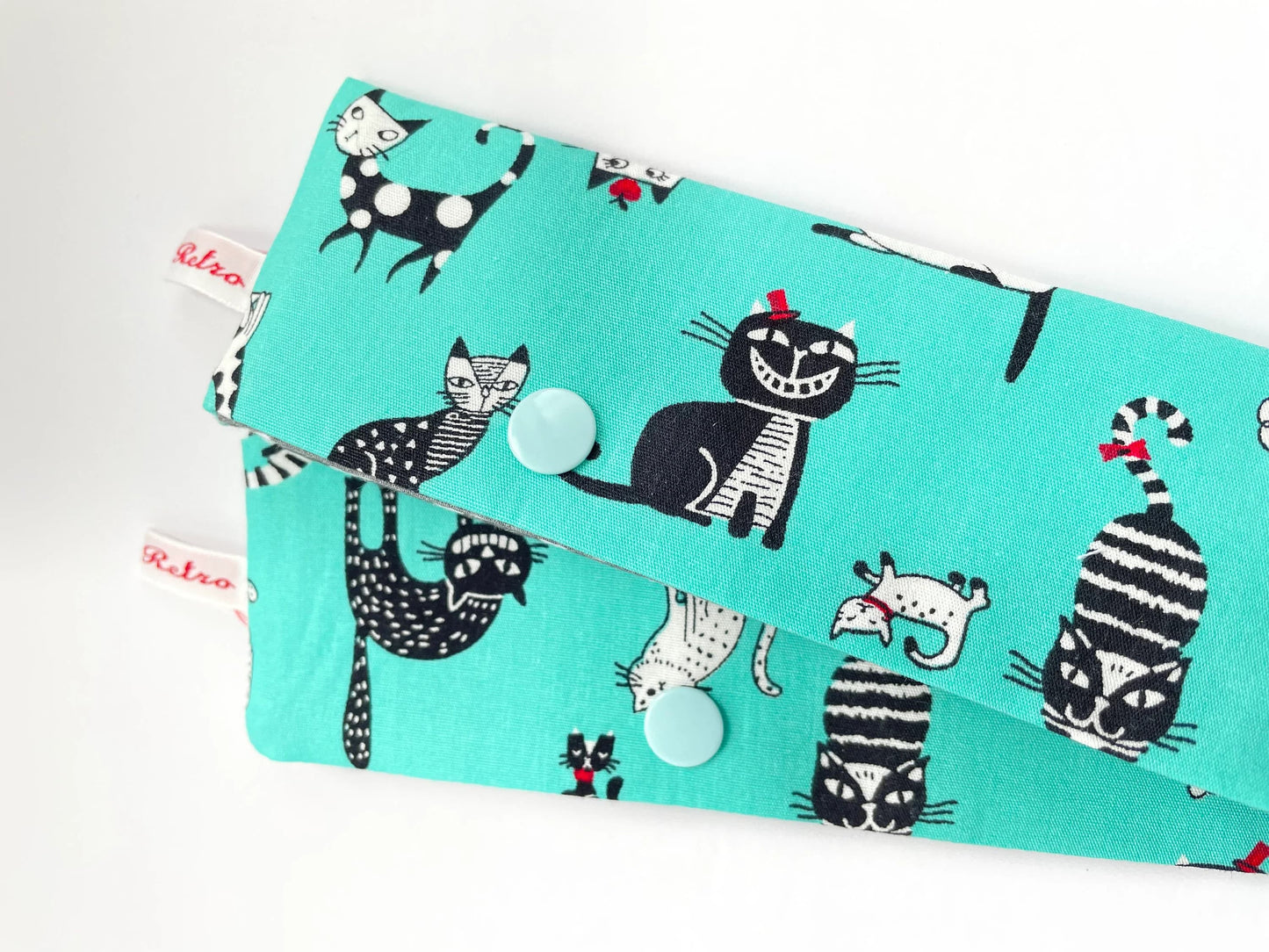 Cat Sock Knitting Needle Keeper - Retro Cat