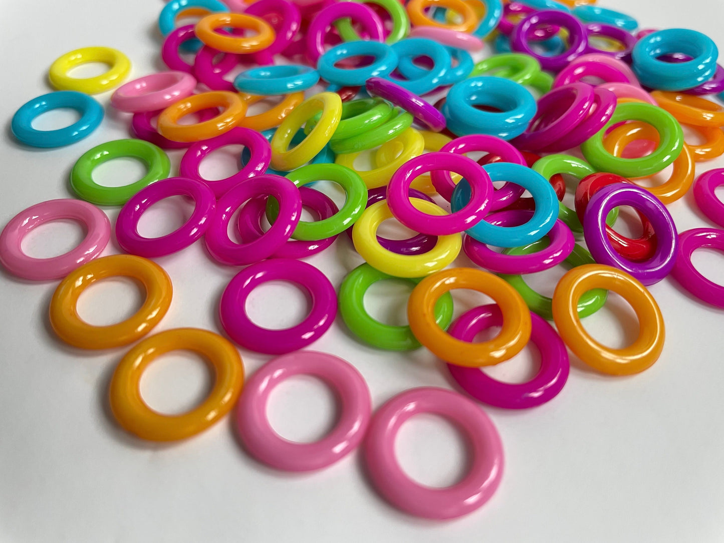 Snag-Free Knitting Stitch Markers - Assorted Color Rings - Gumball Hoops