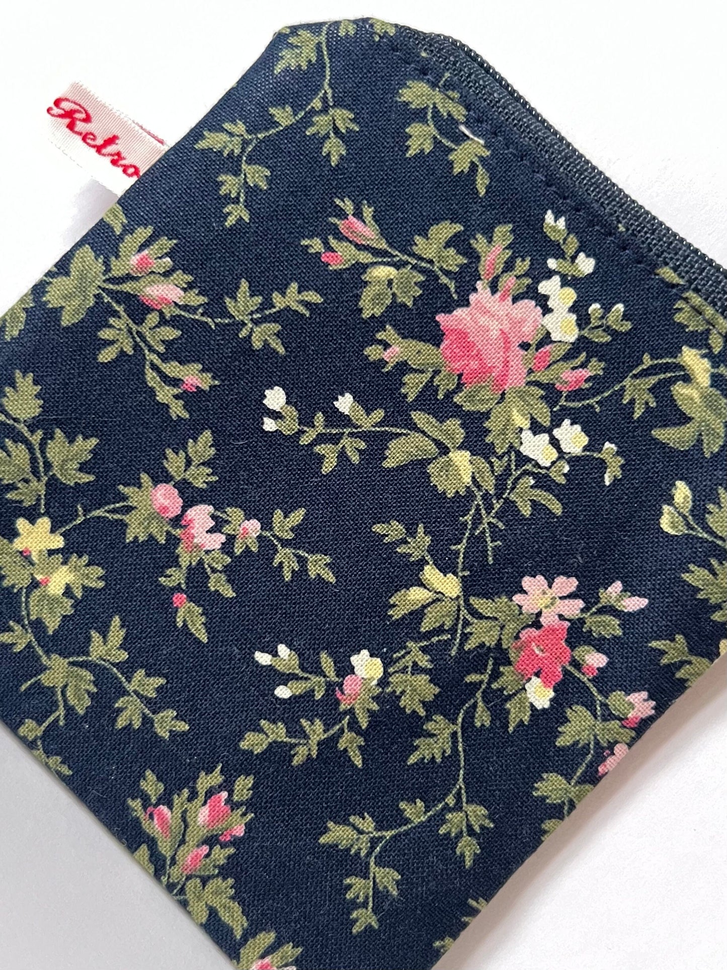 Navy Notions Case in 100% Cotton Wildflower Print  - Lady Chatterley