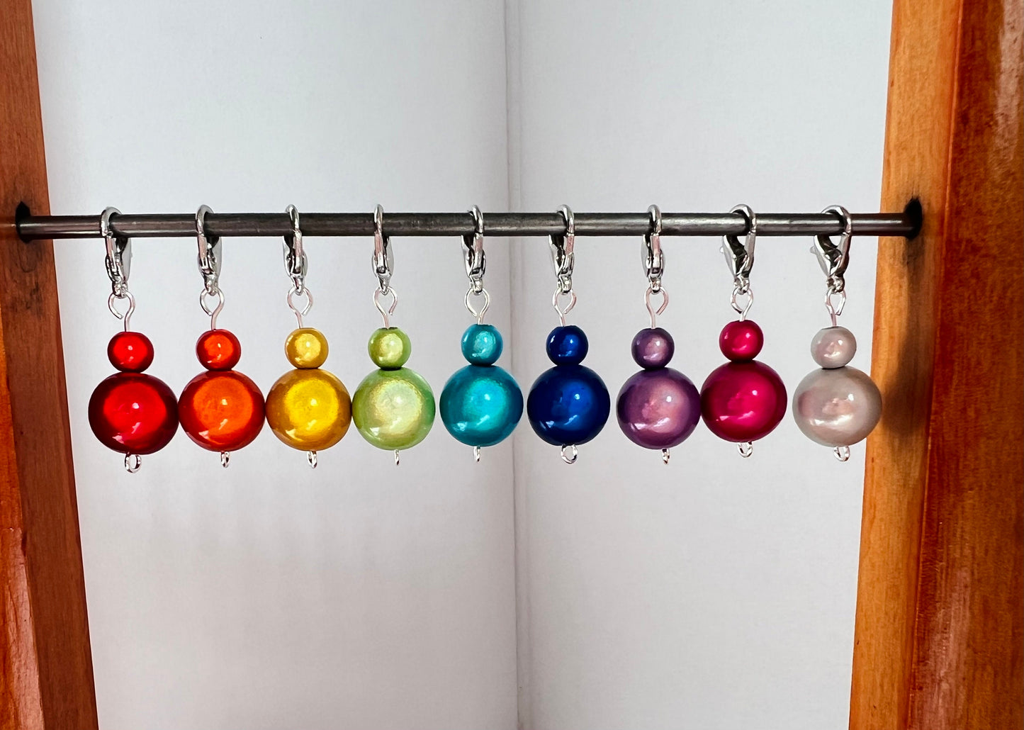 Rainbow Glowing Bead Charms - Knitting & Crochet Progress Keepers