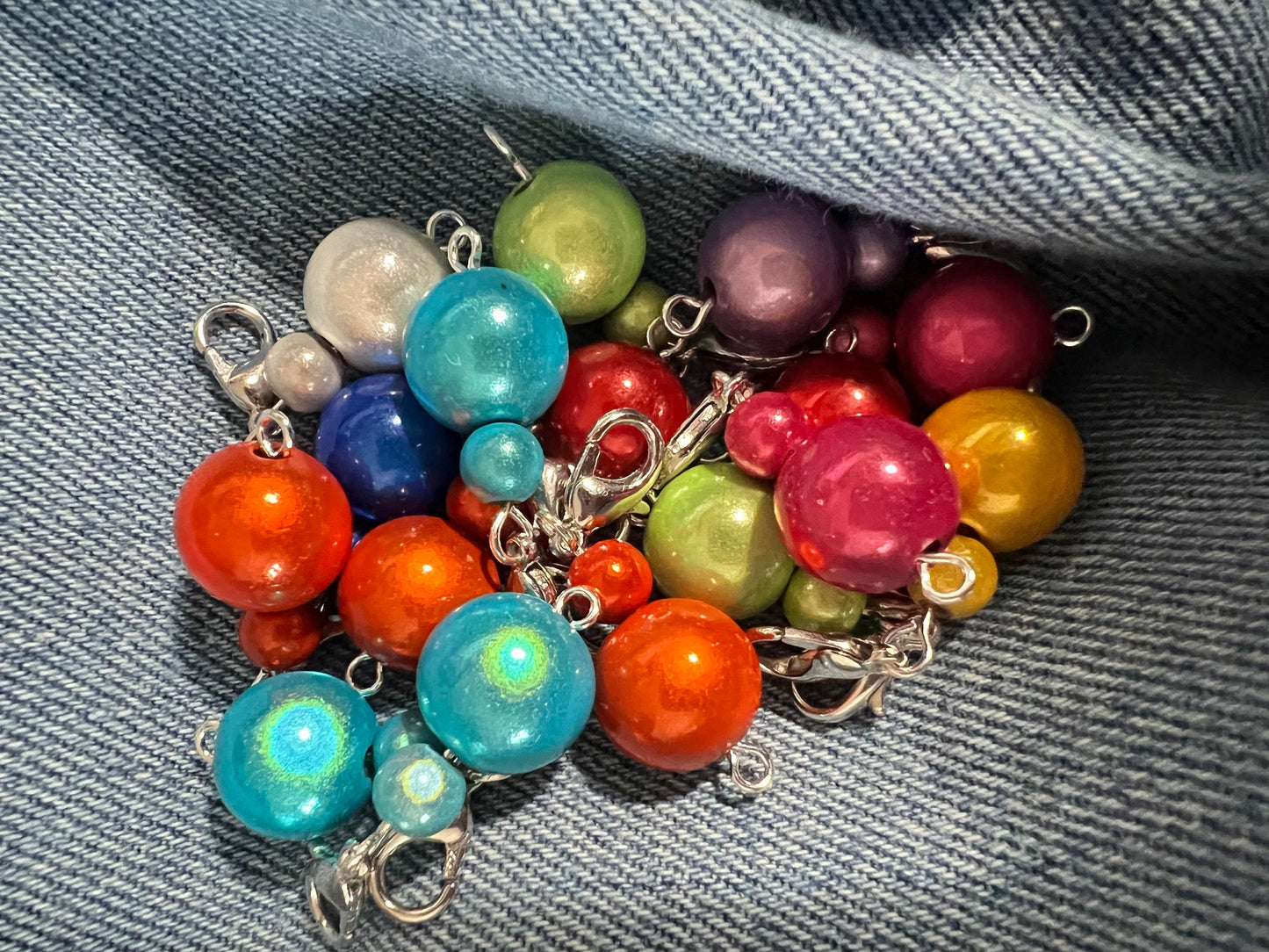 Rainbow Glowing Bead Charms - Knitting & Crochet Progress Keepers