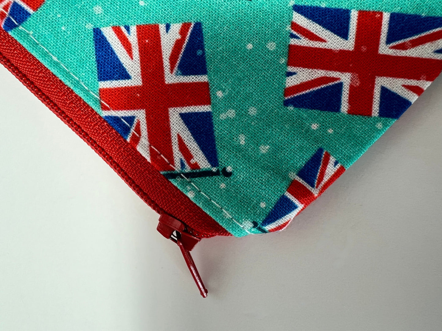 Vintage British Flag Print Knitting Case - Zipped Storage for Knitters' Tools & Markers