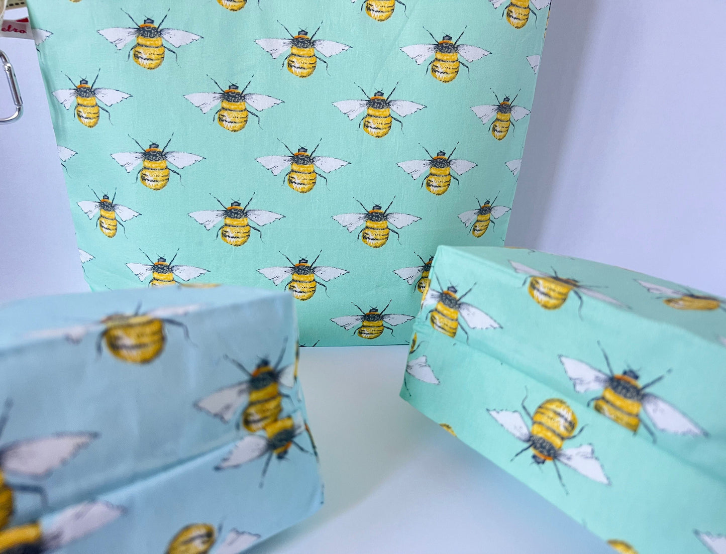 Bumblebee Print Knitting Project Bag - Summer Bee Fabric with Free Stitch Marker Zipper - Busy Bee